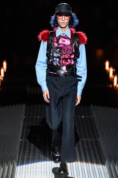 Look 46
